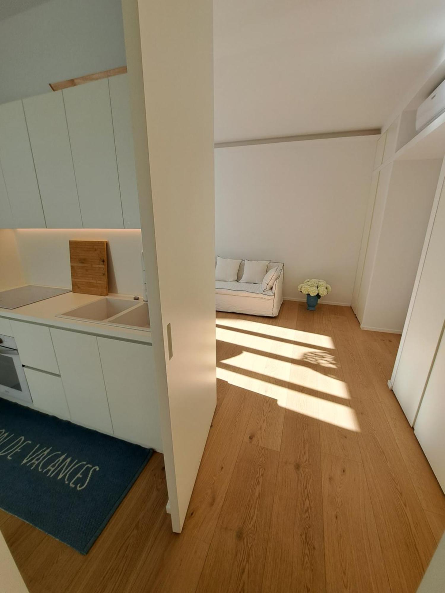 The Window On The Theatre And The Cathedral - Luxury Apartment Como Eksteriør billede